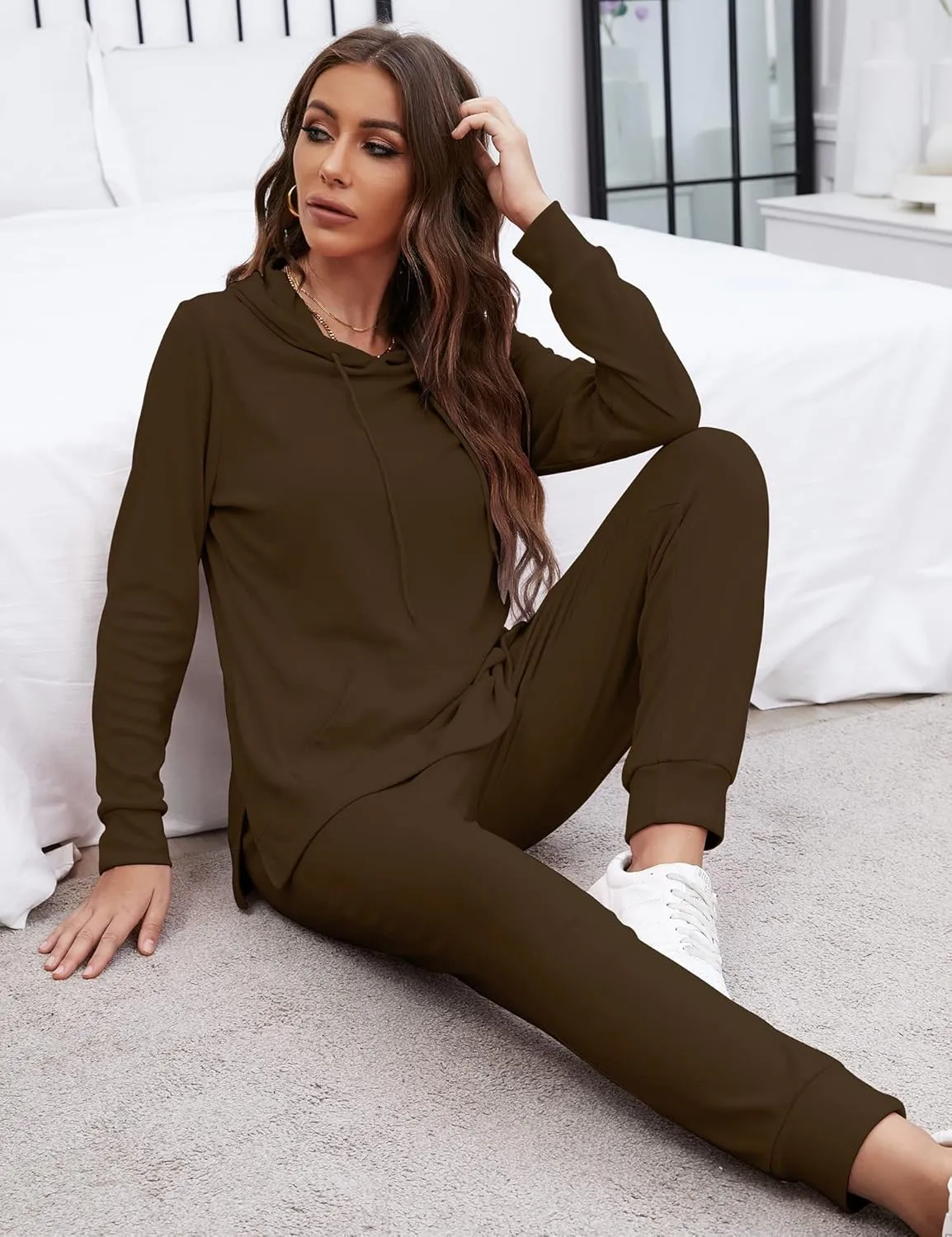 ZHENWEI Sweatsuits for Women Set Jogger Set Hoodie Two Piece Lounge Suit Long Sleeve Athletic Outfits Kangaroo Pockets